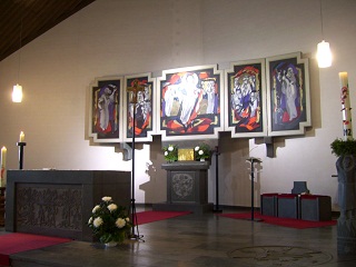 Foto vom Altarraum in Christkönig in Alsfeld