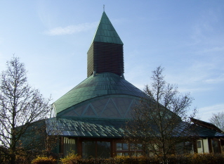 Foto der Kirche Zum Guten Hirten in Altötting