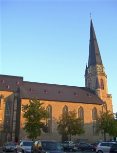 Foto der evang. Stadtkirche in Alzey