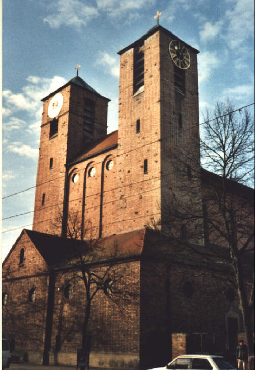 Foto der kath. Pfarrkirche St. Joseph in Augsburg