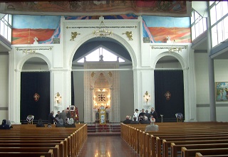 Foto vom Altarraum der syrisch-orthodoxen Marienkirche in Augsburg