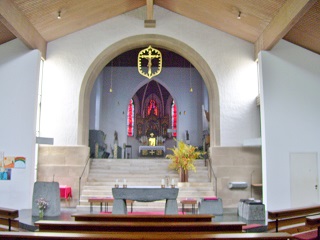 Foto vom Altarraum von St. Otto in Bad Berneck