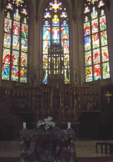 Foto vom Altar in St. Martin in Bad Ems