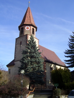 Foto der Blumhardtkirche in Möttlingen