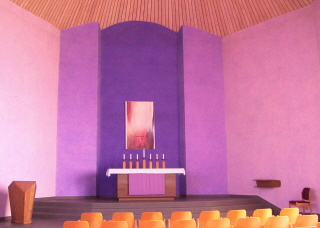 Foto vom Altar der evang. Kirche in Unterlengenhardt