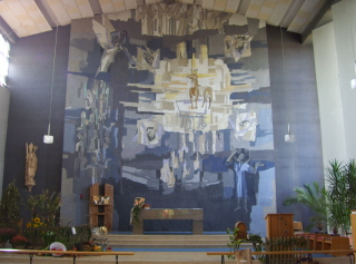 Foto vom Altarraum in St. Kilian in Markelsheim