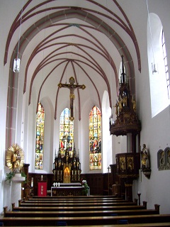 Foto vom Altarraum in St. Ägidien in in Bad Reichenhall