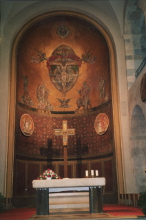 Foto vom Altar in St. Nikolaus in Bad Reichenhall