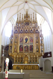 Foto vom Altarraum in Mariä Himmelfahrt in Bad Tölz