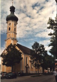 Foto der Mühlfeldkirche in Bad Tölz