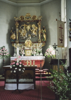 Foto vom Altar in St. Peter und Paul in Maselheim
