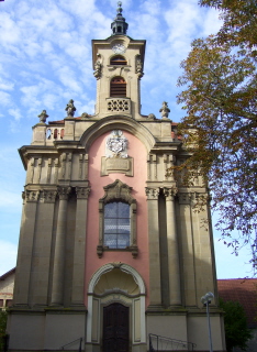 Foto vom Portal der Dreifaltigkeitskirche in Messbach