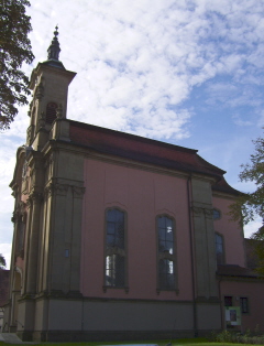 Foto der Dreifaltigkeitskirche in Messbach