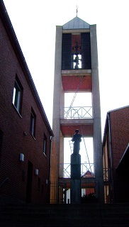Foto vom Glockenspielturm von St. Laurentius in Möhrendorf