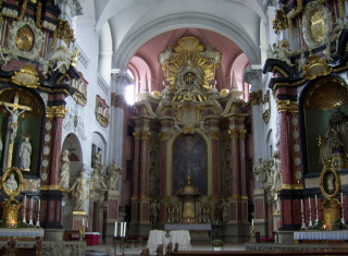 Foto vom Altarraum in St. Martin in Bamberg