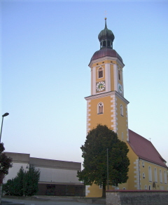 Foto von St. Wolfgang in Großmehring (alte und neue Kirche)