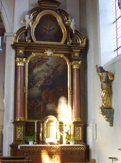 Foto vom rechten Seitenaltar in St. Jakobus in Greding