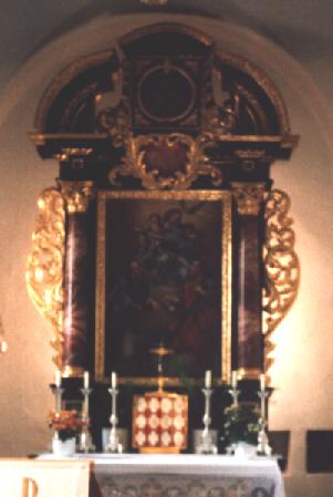 Foto vom Altar in St. Peter und Paul in Hausen