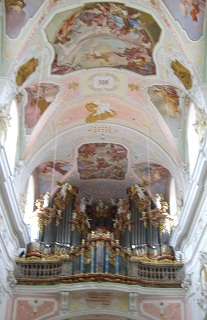 Foto der Orgel in St. Georg in Ochsenhausen