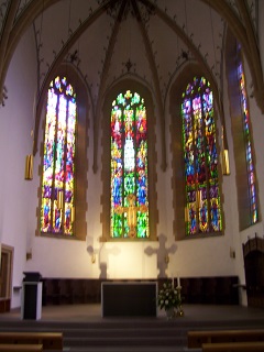 Foto vom Altarraum in St. Jodokus in Bielefeld