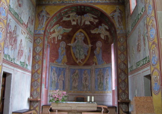 Foto vom Altarraum in Mariä Heimsuchung in Blaubeuren