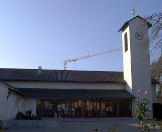Foto der Paul-Gerhard-Kirche in Bruchsal