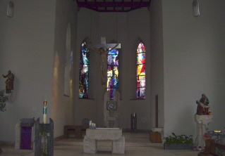 Foto vom Altarraum in St. Josef in Calw