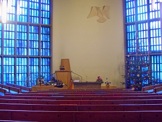 Foto vom Altarraum der Comanderkirche in Chur