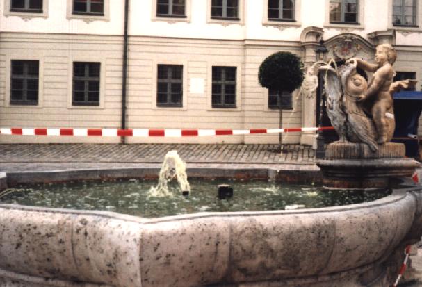Foto vom Brunnen auf dem Residenzplatz in Eichsttt