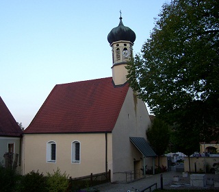 Foto der Apostelkirche in Konstein