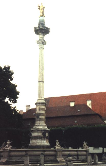 Foto vom Marienbrunnen auf dem Residenzplatz in Eichstätt
