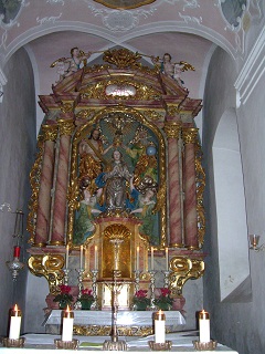 Foto vom Altar in Mariä Himmelfahrt in Möckenlohe