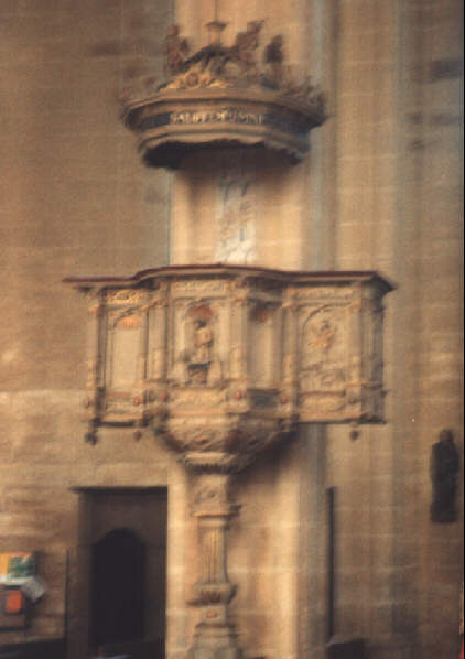 Foto der Kanzel im Mariendom in Erfurt