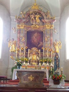 Foto vom Altar in St. Primus und Felizian in Fieberbrunn