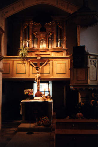 Foto vom Altar in St. Michaelis in Rinderfeld