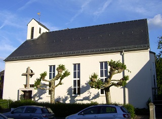 Foto der Apostelkirche in Frankfurt/Main-Nied