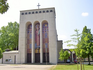 Foto der Frauenfriedenskirche in Bockenheim