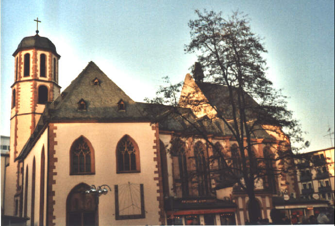 Foto der Liebfrauenkirche in Frankfurt