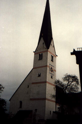 Foto der alten Kirche St. Martin in Garmisch-Partenkirchen