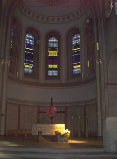 Foto vom Altarraum in St. Pankratius in Gütersloh
