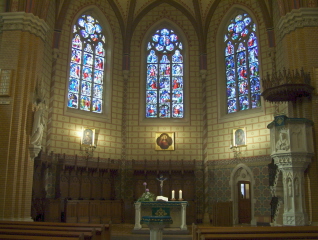 Foto vom Altarraum der Pauluskirche in Heidenheim