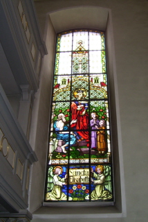 Foto einer Fenstermalerei in ST. Bartholomäus in Bad Brückenau