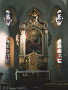 Foto vom Altarraum in St. Marien in Bad Brückenau