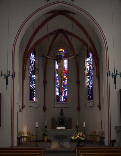 Foto vom Altarraum in St. Lullus in Bad Hersfeld