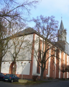 Foto der evang. Stadtkirche in Treysa