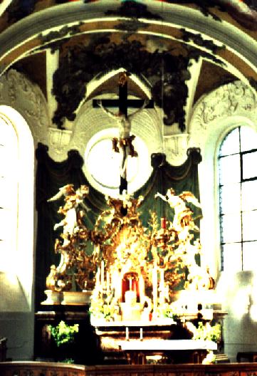 Foto vom Kreuzaltar in St. Cäcilia