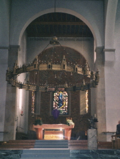 Foto vom Altarraum im Dom Mariä Himmelfahrt in Hildesheim