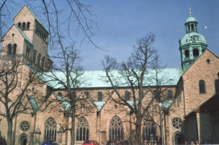 Foto vom Dom Mariä Himmelfahrt in Hildesheim