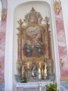 Foto vom rechten Seitenaltar in St. Ottilia in Diemantstein