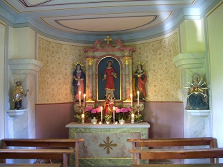 Foto vom Altar der Kapelle St. Stefan in Hinterried